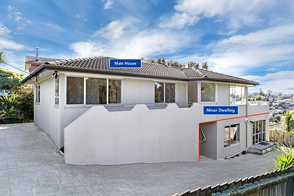 12 Target Road, Totara Vale, North Shore City