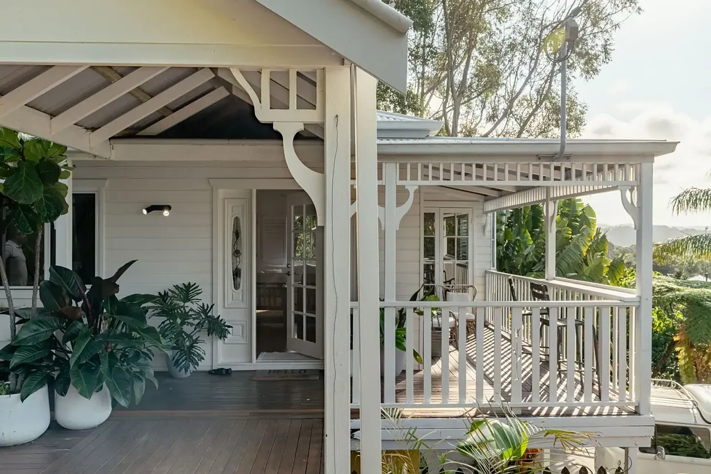 Tugun 4 Slaapkamer Charming Queenslander Reduced to Sell!