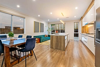 114 McQuoids Road, Flat Bush, Manukau City