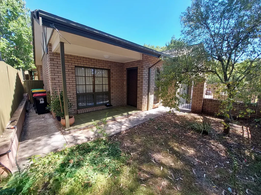 Highly Sought-After 2-Bedroom Single-Storey Unit in Burnside