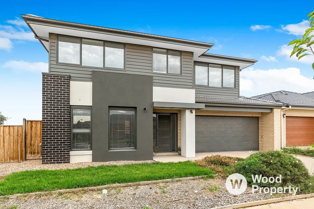 Spacious Family Home with Modern Comforts in the Heart of Point Cook