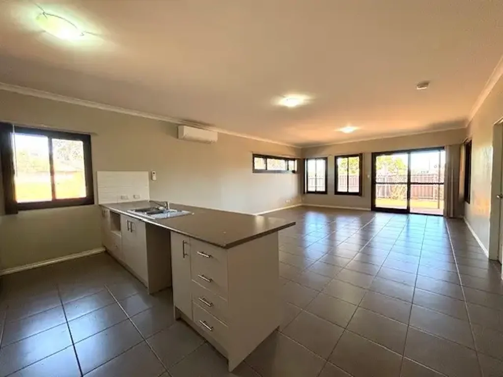 MODERN 5 X 2 Bedroom Home