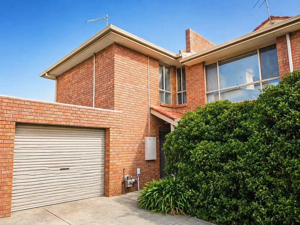 Convenient & Spacious Townhouse in the Heart of Clayton