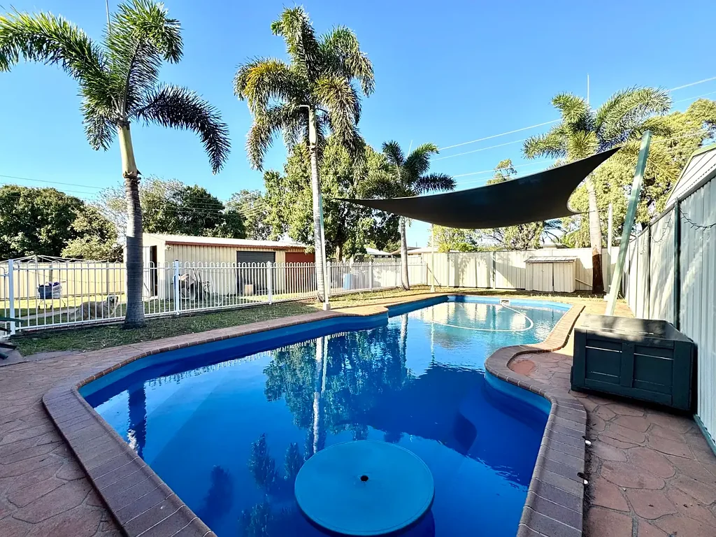 4 LAVER Street, Moranbah, QLD 4744