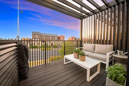 2/4 Matimati Place, Hobsonville
