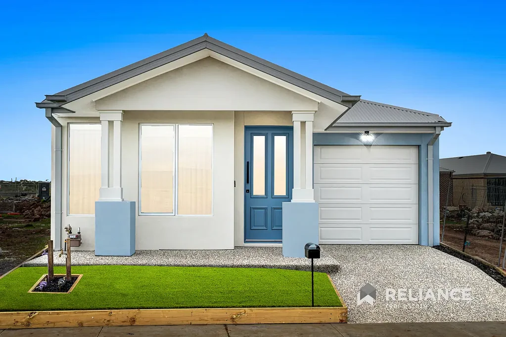 Tarneit 4 Bedroom Modern Elegance with Designer Finishes/Double Master bedrooms