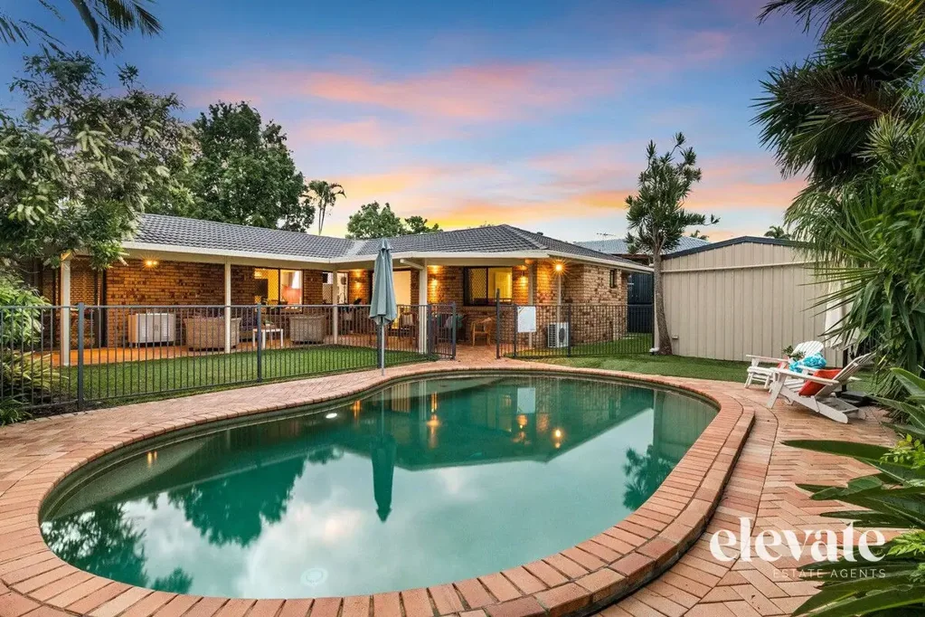 Spacious Family Home in Prime Sinnamon Park Location