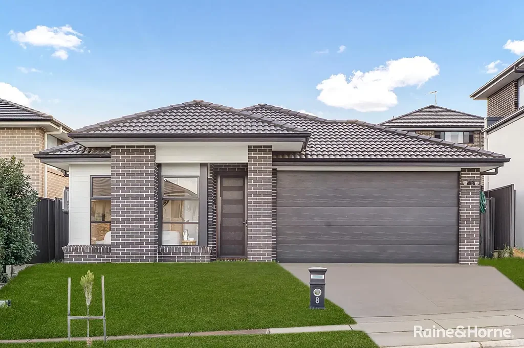 8 Whipper Street, Box Hill, NSW 2765