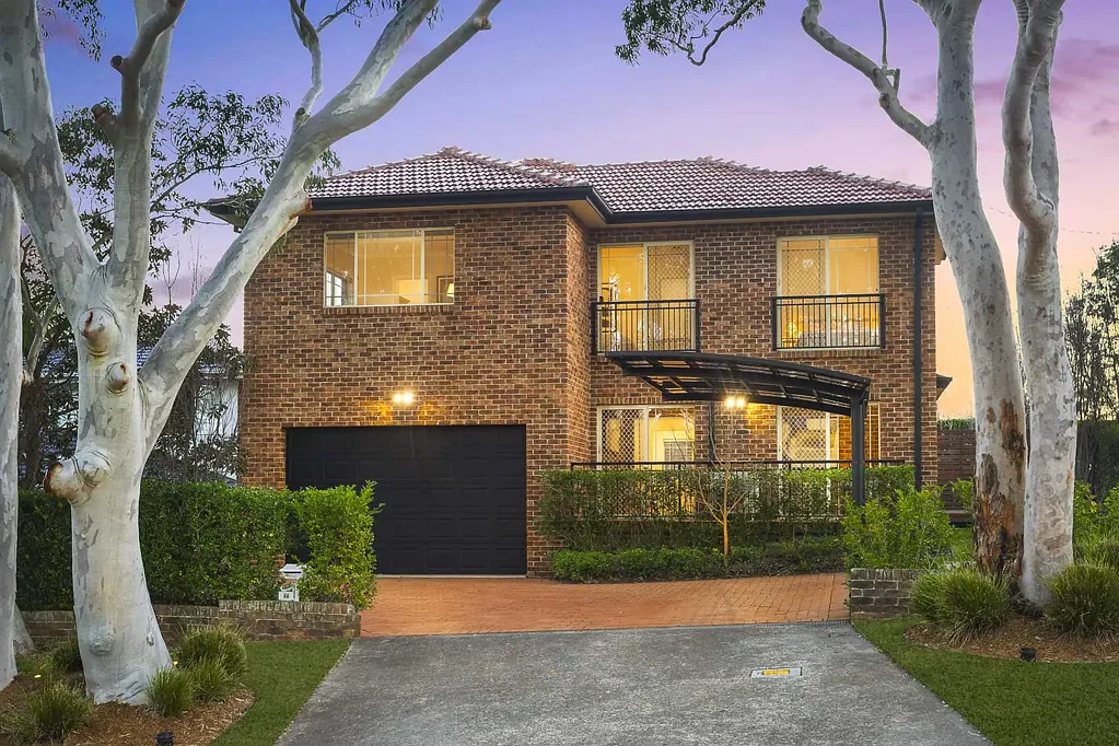 Caringbah South 4房 轻松海滨家庭生活，尽享理想生活方式 Effortless Coastal Family Living Located for Lifestyle