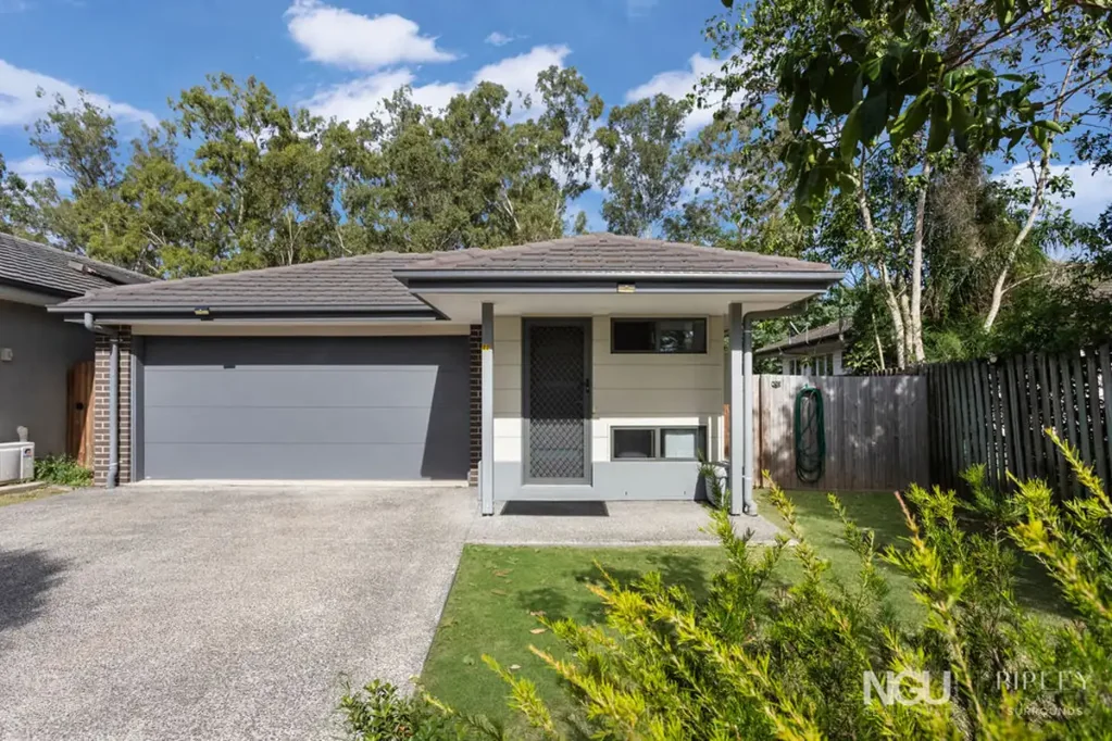 22 Larsen Street, Leichhardt, QLD 4305