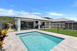 5 Oakdale Close, Trinity Beach