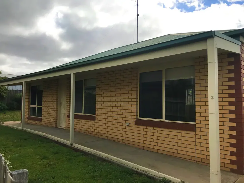 Neat & Low-Maintenance 2-Bedroom Unit in Prime Location