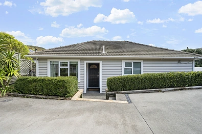 Karori 4房  Sun and Views