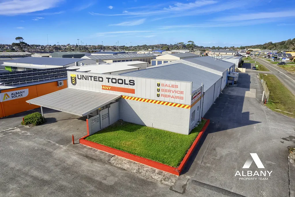 Centennial Park RARE FREEHOLD IN STRATEGIC LIGHT INDUSTRY HUB