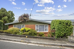 2 Fort Street, Riverside