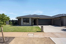 44 Gonis Circuit, Evanston Gardens