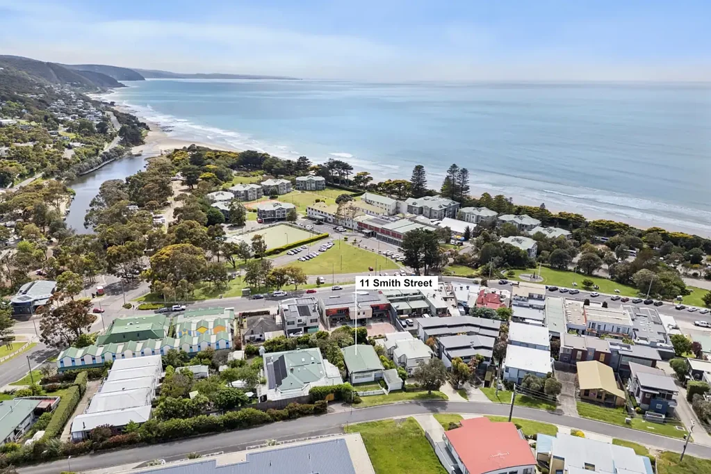 Lorne 4房  CLASSIC COASTAL CHARM WITH ENDLESS POTENTIAL