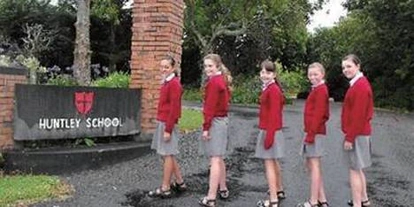 男校招女生  Huntley小学打破百年传统