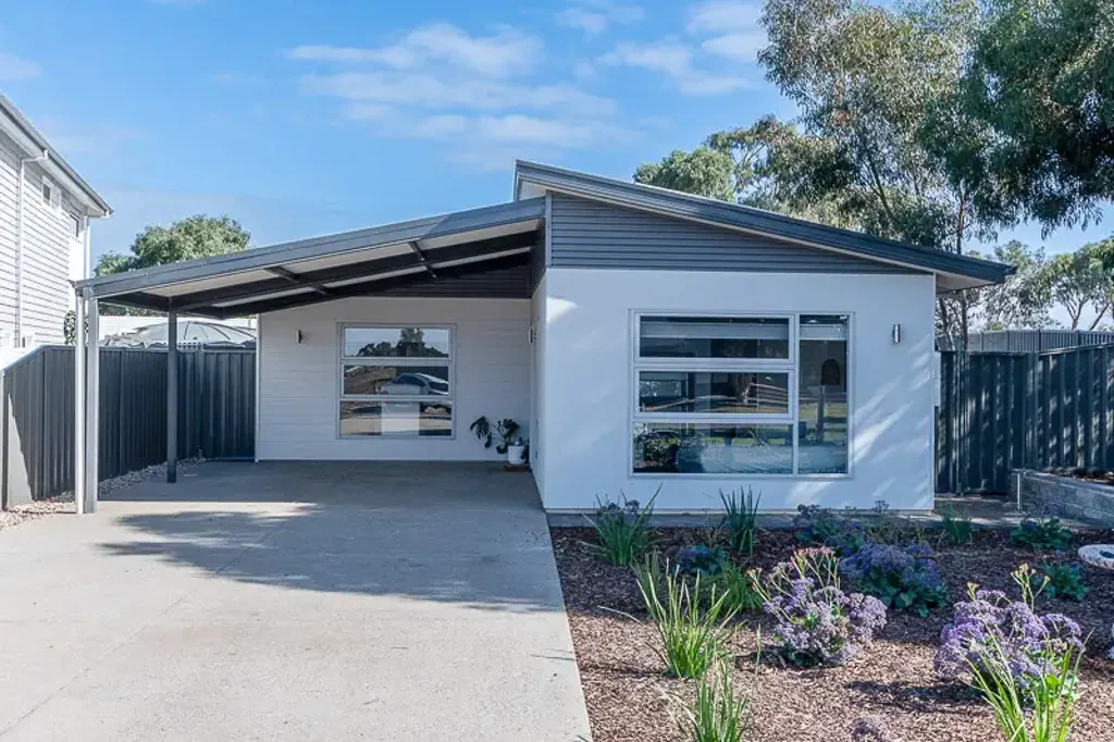 Wellington East 3Zimmer Stylish Family Home with Stunning River Views