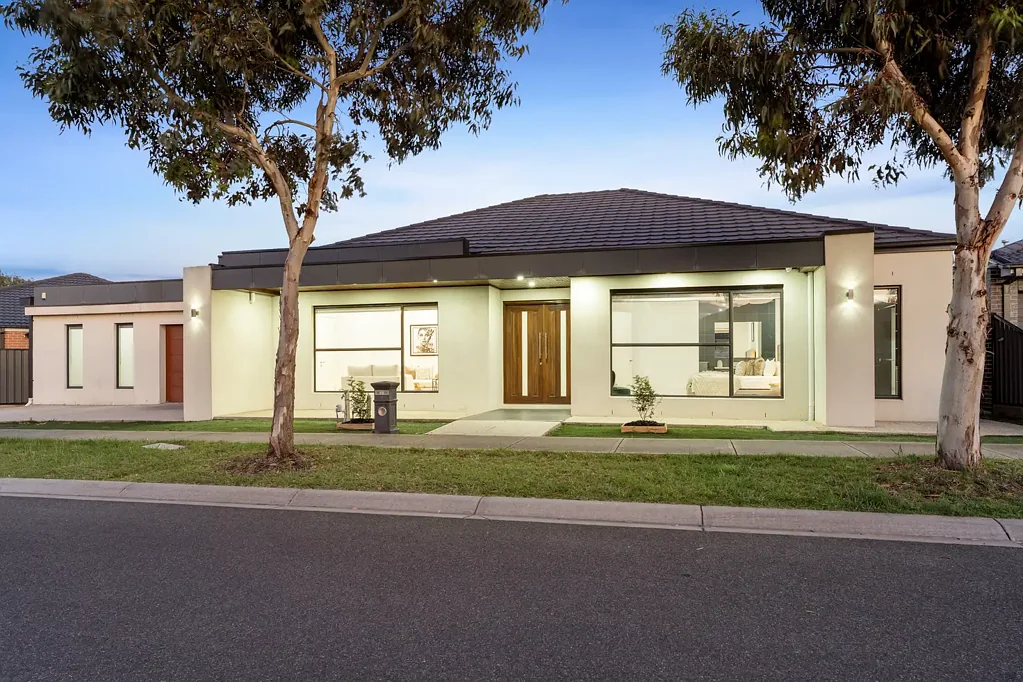Craigieburn 4部屋 Single-level Masterpiece on 581m2*