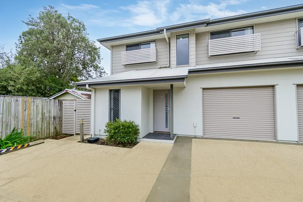 Caboolture 3 Slaapkamer Move-In Ready Townhouse with Space, Privacy and Unbeatable Convenience