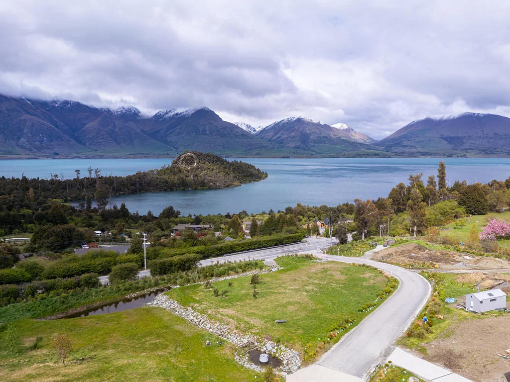 Glenorchy Your Private Lakeside Escape