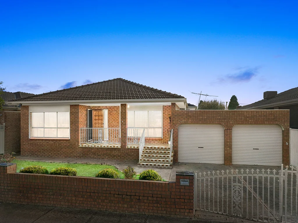 5 Lionheart Court, Epping, VIC 3076