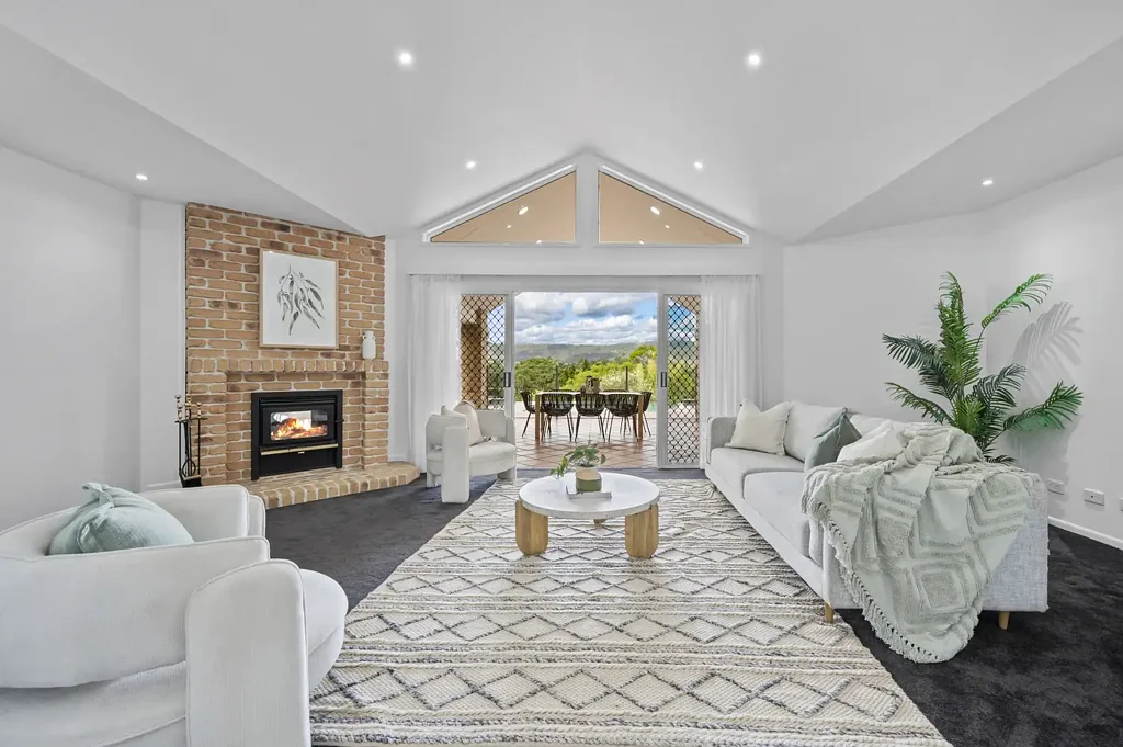 Samford Valley 5房 《终极萨福德生活方式房产，适合多代同堂》 The Ultimate Samford Lifestyle Property with Multi-Gen Appeal