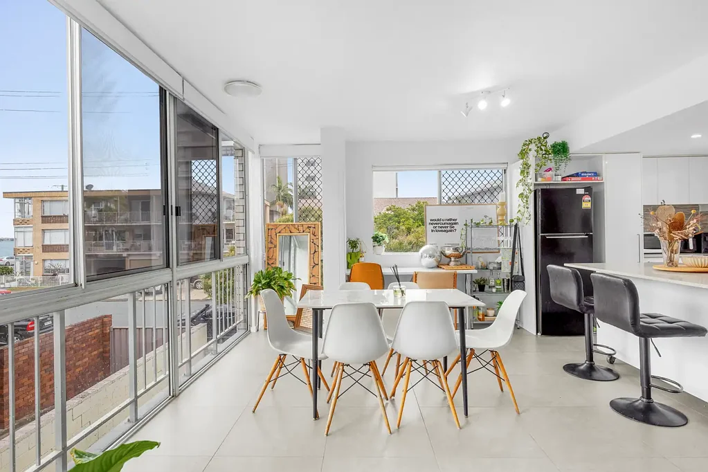 8/3 Whiting Street, Labrador, QLD 4215