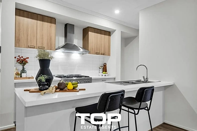 44 Thicket Loop, Clyde North, VIC 3978, 4房, 2浴, House
