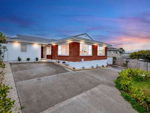 Pakuranga Heights 4部屋 Stylish Home in Prime Pakuranga Heights Location