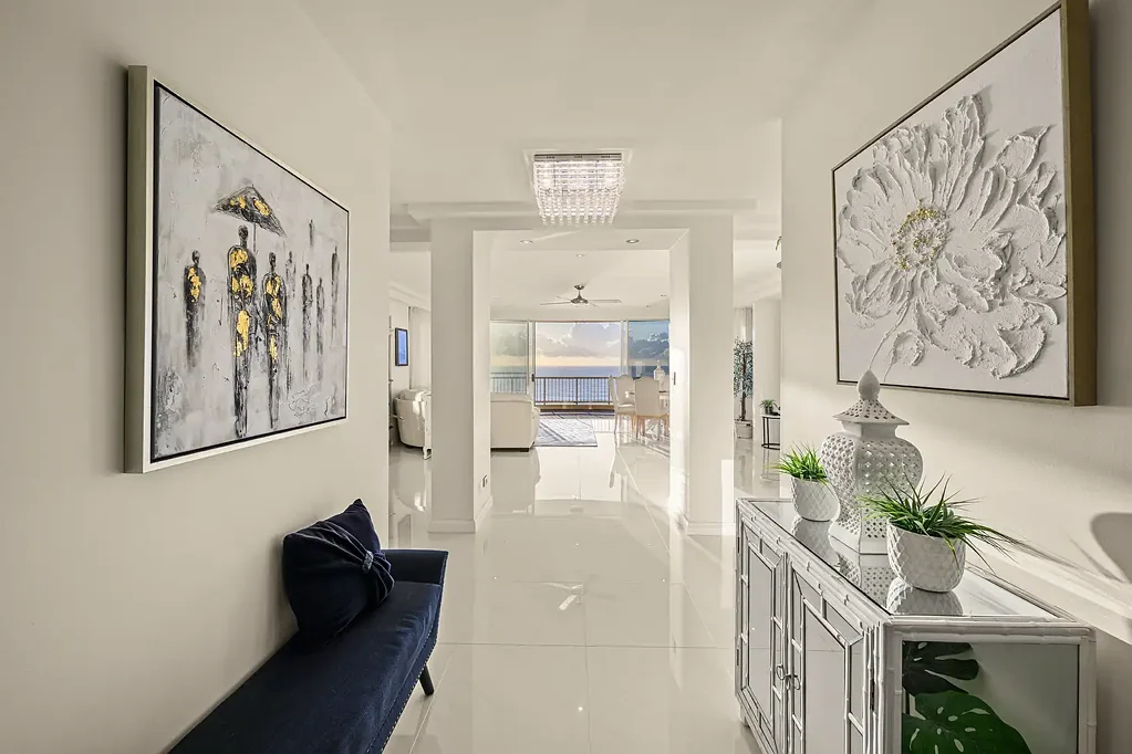 Surfers Paradise 3Moenga Moroccan Esplanade Tower - Only One Per Floor Panoramic Ocean Views