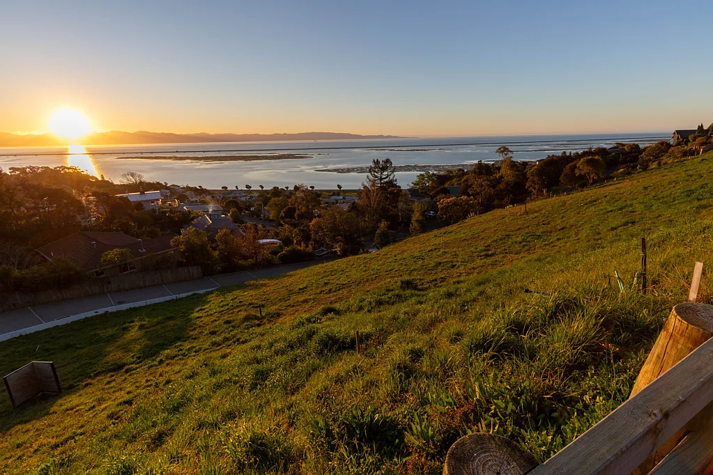 Atawhai Stunning sea views await!