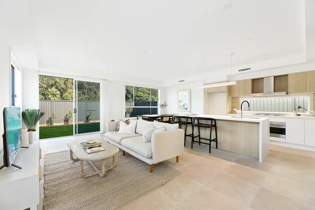 Warriewood 4 Bedroom Brand New Home In Central Location