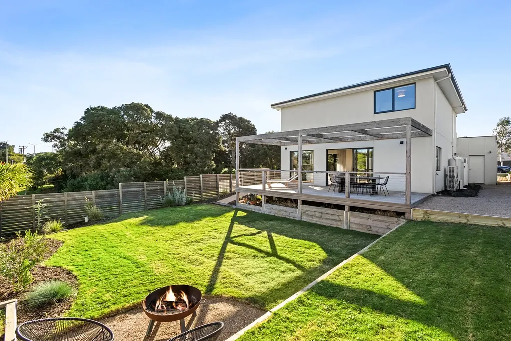 Torquay 4房  The Reserve Is Your Neighbour