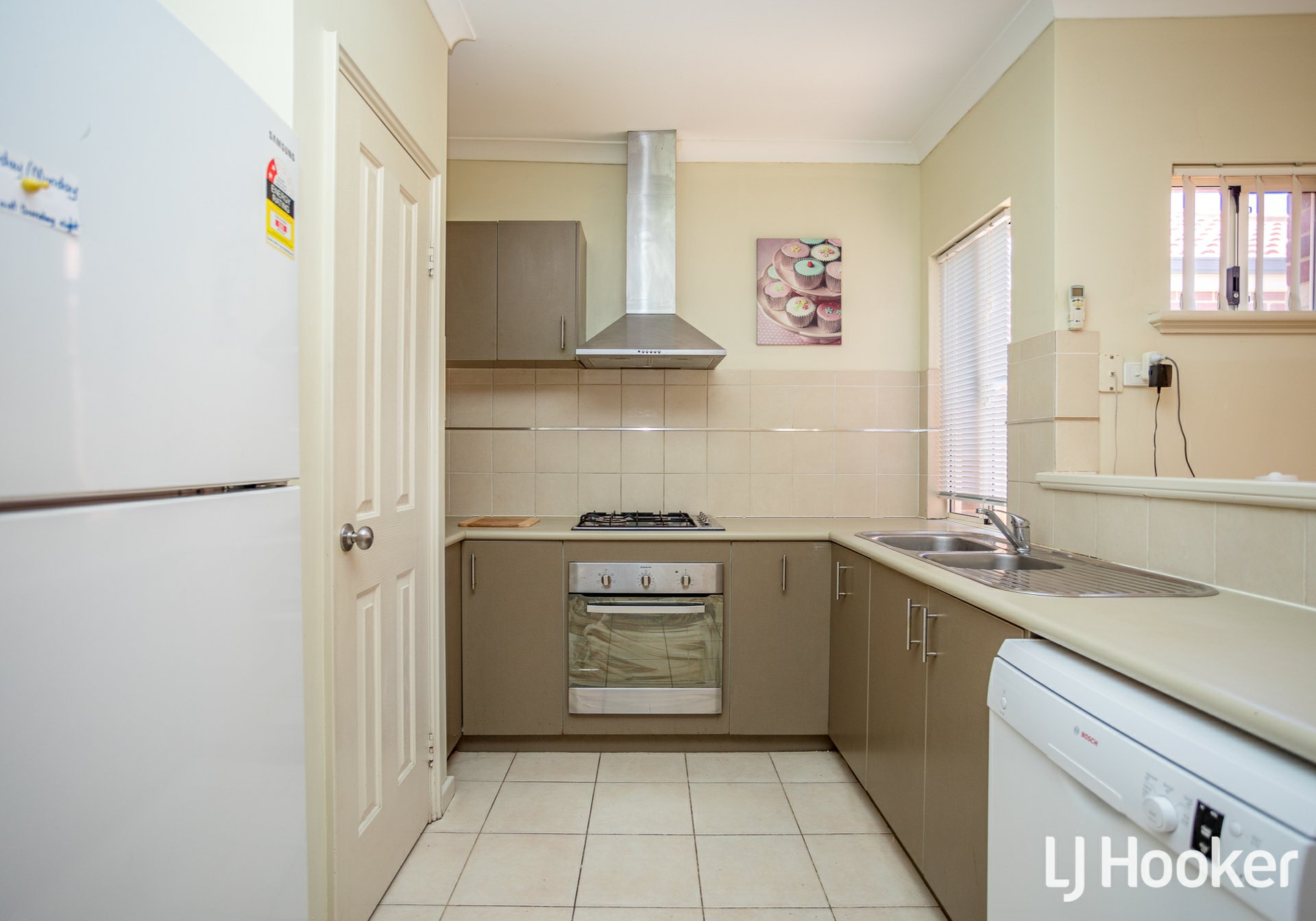 UNIT 4 74 DOROTHY ST, GOSNELLS WA 6110, 0 chambres, 0 salles de bain, House