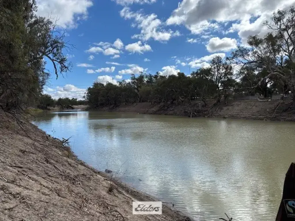 Menindee Riverside Lifestyle on Approximately 10 Acres – Darling River Frontage