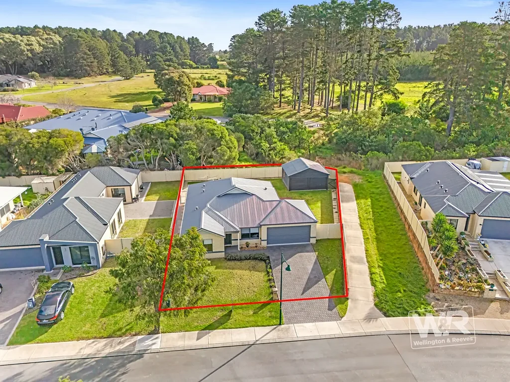 33 McNeal Loop, Mckail, WA 6330