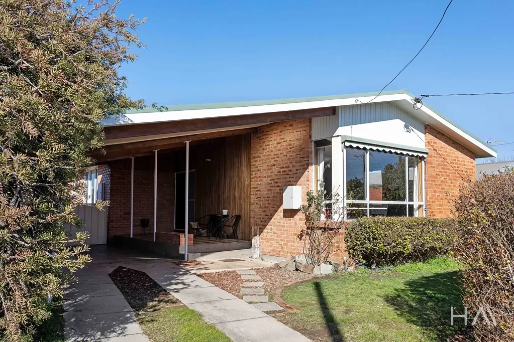 4 Kelvin Street, Youngtown, TAS 7249