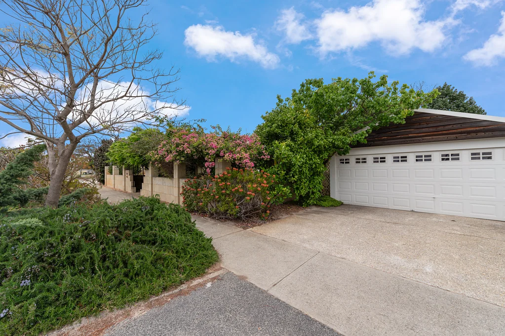 1 Cornish Crescent, Manning, WA 6152