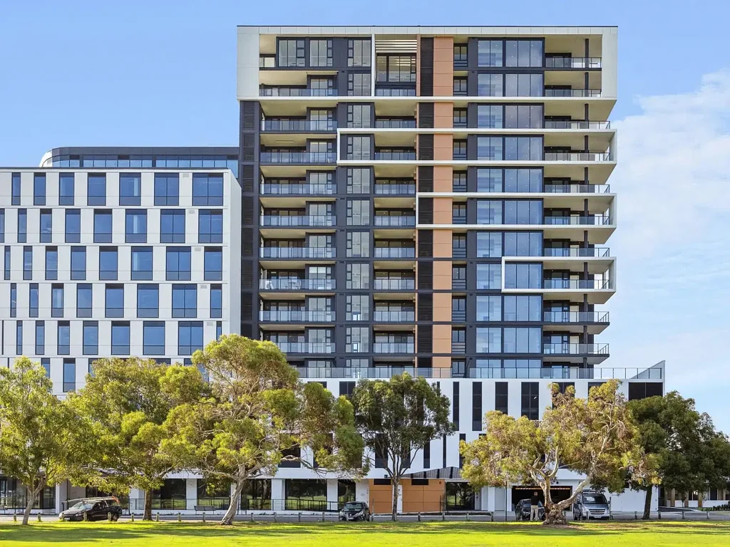 South Perth 3房  MOVE-IN READY LUXURY APARTMENT IN SOUTH PERTH