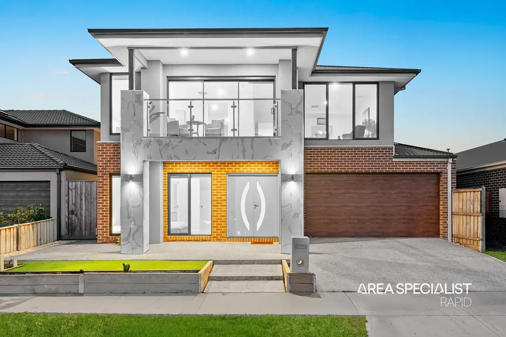 Officer 5ਬੈੱਡਰੂਮ Spacious Modern Living with Picturesque Park Views!