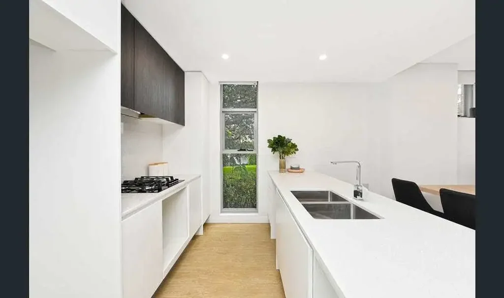 Modern Apartment in a Prime Hillsdale Location
