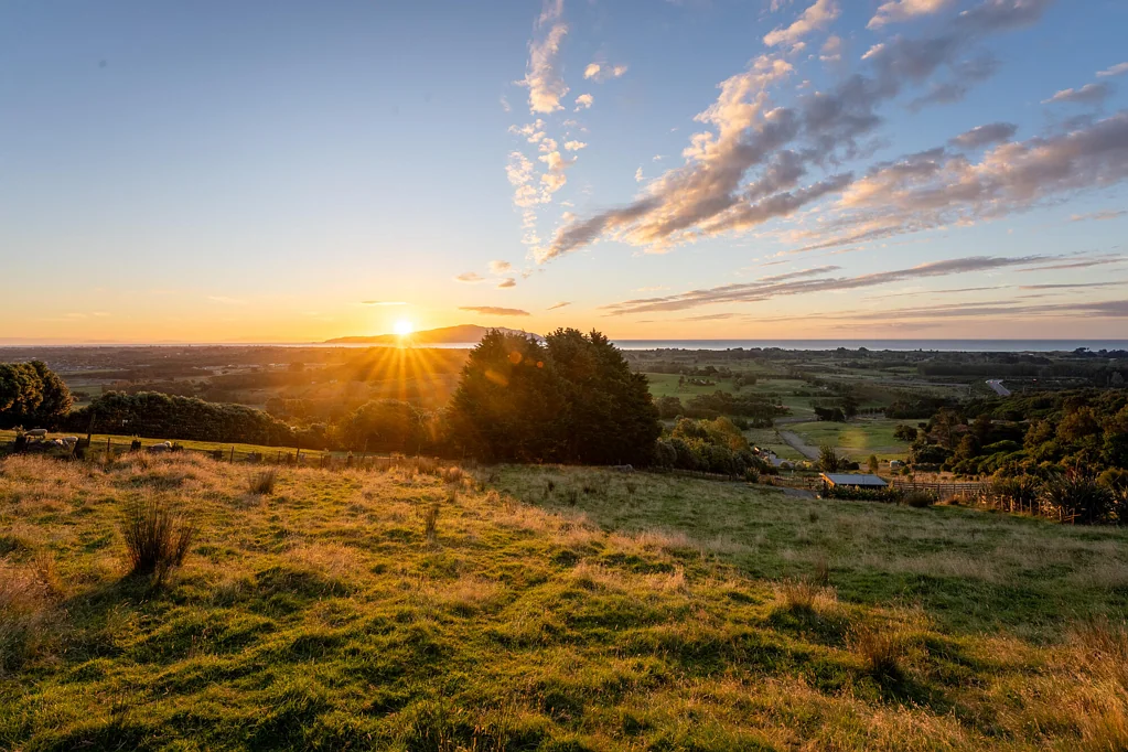 Waikanae Elevated Coastal Outlook | Lifestyle Section