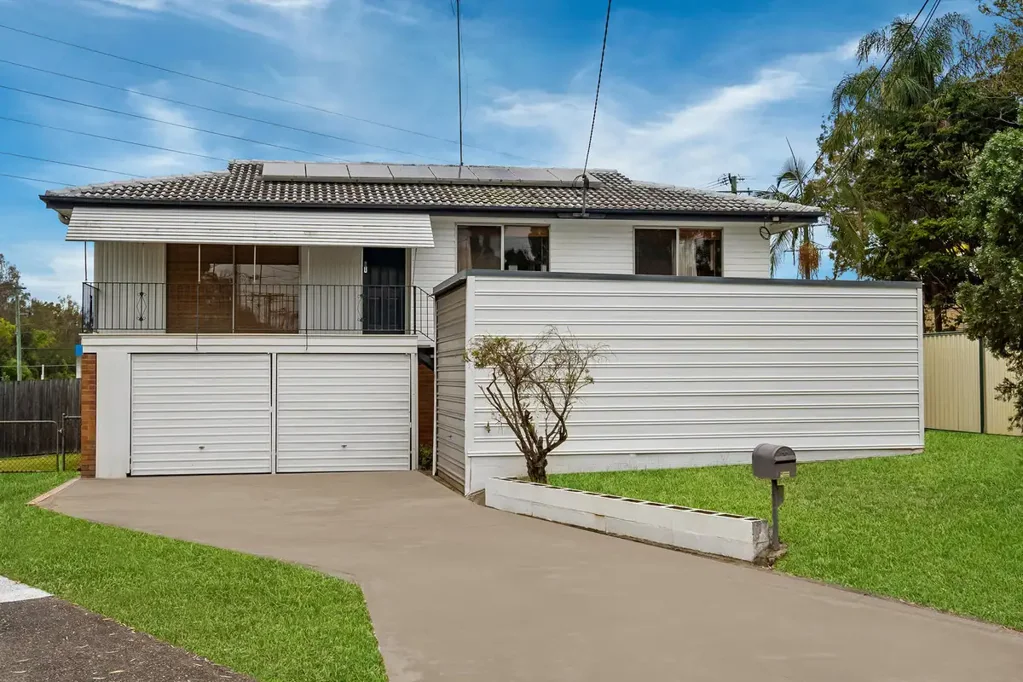 Large 3 bedroom highset | Two car + Storage Shed