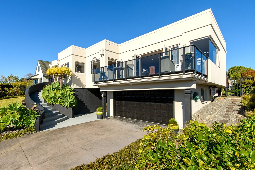 Welcome Bay 4房  GREAT FAMILY HOME, WITH VIEWS