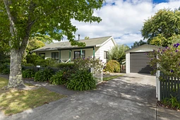 6 Elsdon Best Street, Riverdale