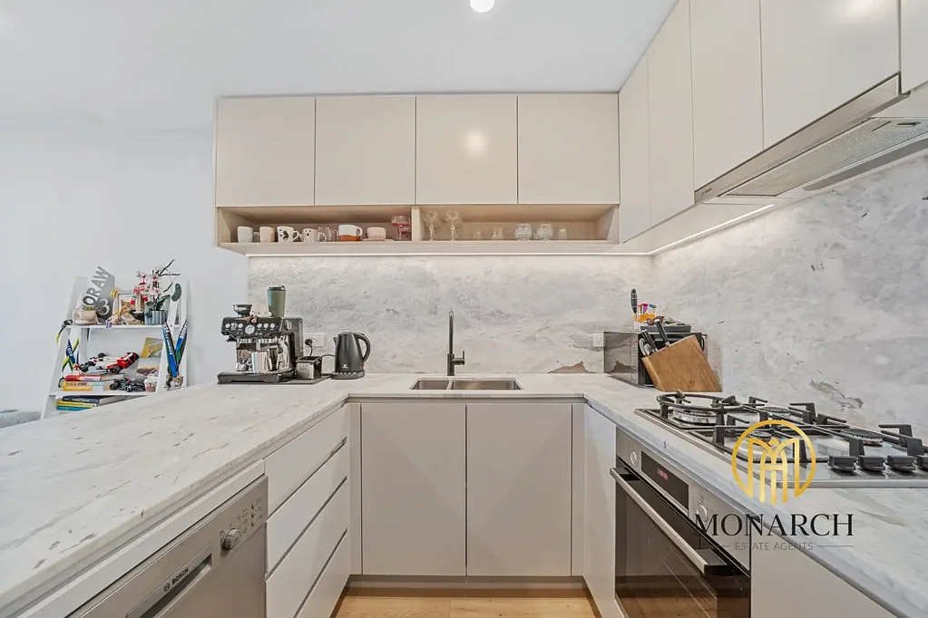 Luxury In The Heart Of Carnegie