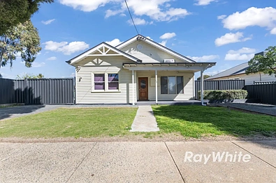 Lockington 4Zimmer Spacious Family Living with Impressive Shed & Solar