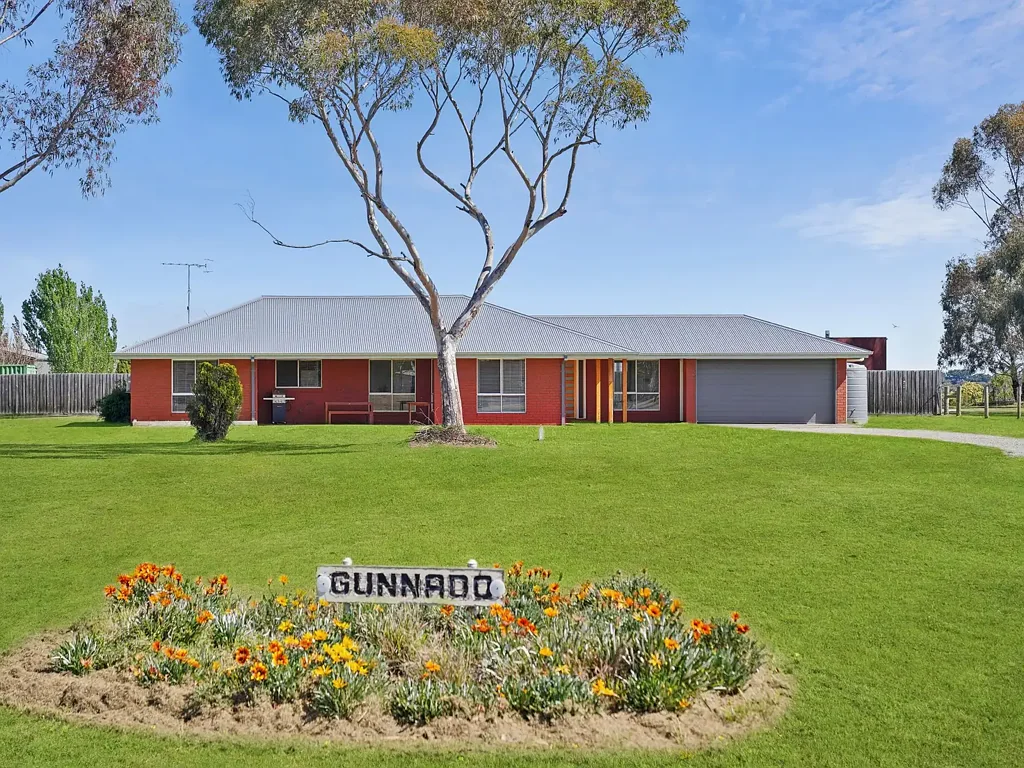 Inverleigh The rarest opportunity to secure a quality home on a 2 acre approx. allotment